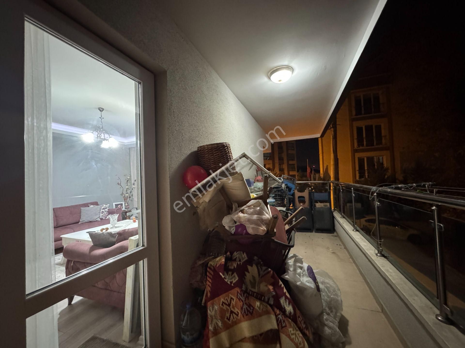 Pursaklar Mehmet Zengin Emlak'tan 1.kat 3+1 Asansörlü Kapalı Otoparklı Yapılı Masrafsız Daire - Görsel 18