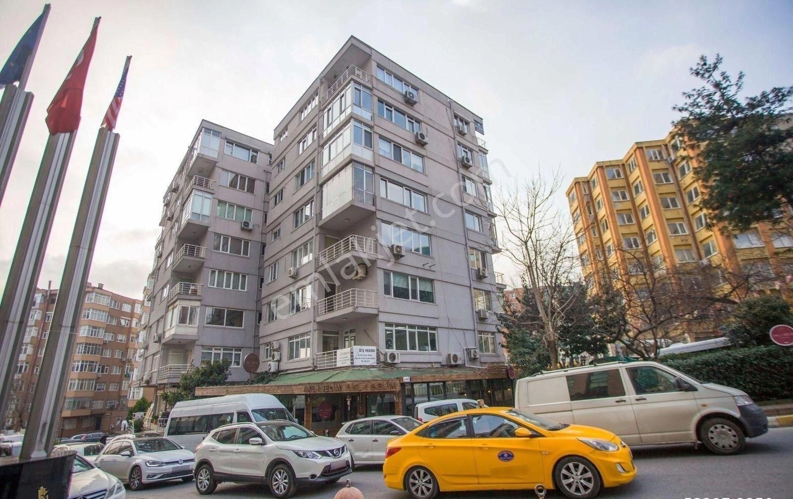 Gayrettepe'de Merkezi Konumda Kiralık Dükkan - Görsel 20