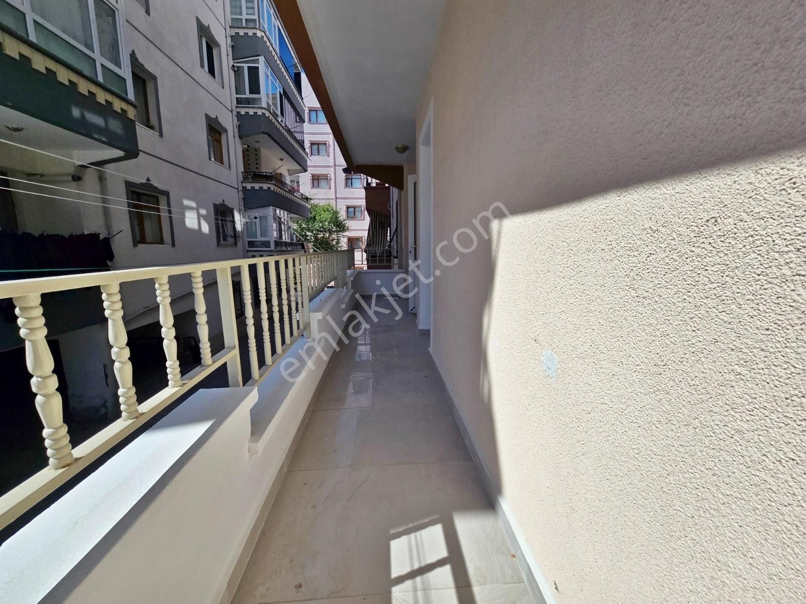 Piyade Mh'de 3+1 Ultra Lüks Yapılı Ara Kat Ön Cephe Daire - Görsel 24