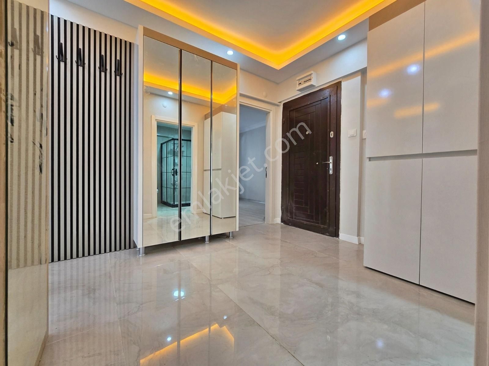 Piyade Mh'de 3+1 Ultra Lüks Yapılı Ara Kat Ön Cephe Daire - Görsel 13