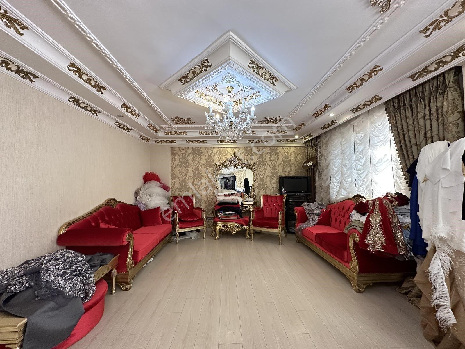 Pursakların En Güzel Yerinde!!! Mehmet Zengin'den Bahçeli Villa 3 Kat 8+2 3 Banyonlu Full Yapılı - Görsel 9