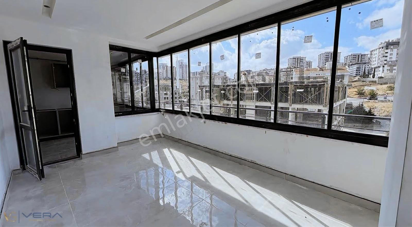 Bülbülzade'de 2.5+1 Sıfır Satılık Daire - Görsel 13