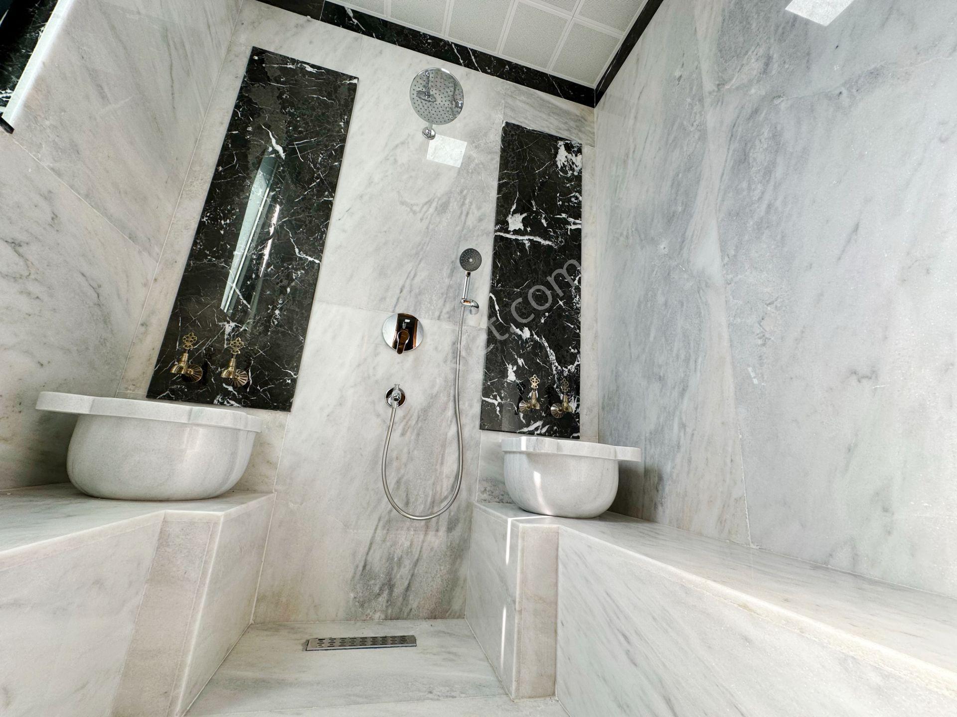 Pursakların Mehmet Zengin'den Site İçinde Kapalı Oto Parklı Bahçeli Villa 2 Kat 4+1 Şık Modern - Görsel 40