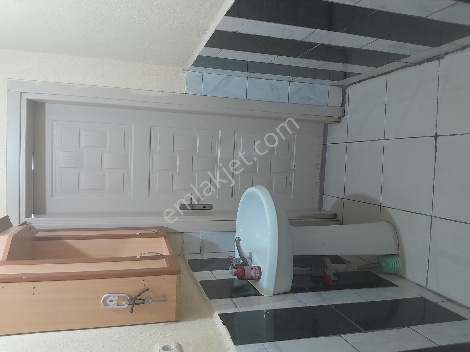 Meram Yaylapınar Mah Kaş Cad Yakın 1262 M2 Arsa İçi 3+1 Müstakil - Görsel 10