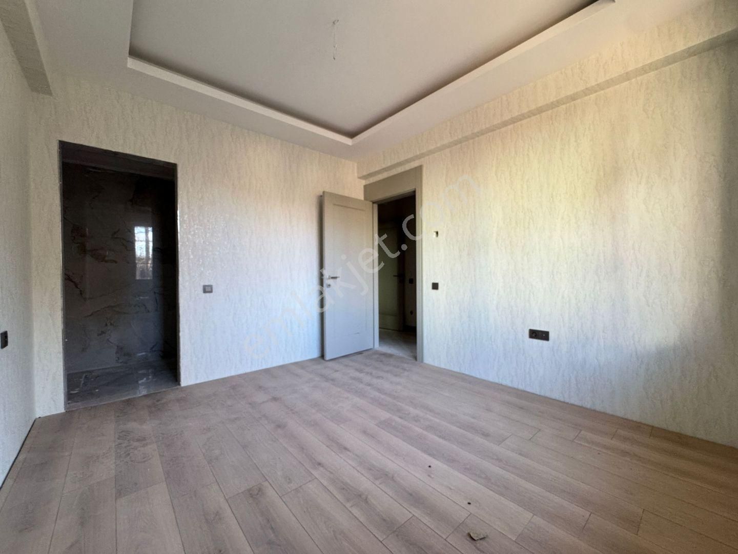 Kuzey Meram Sitesinde Satılık Ultra Lüks 2+1 Daire - Görsel 9