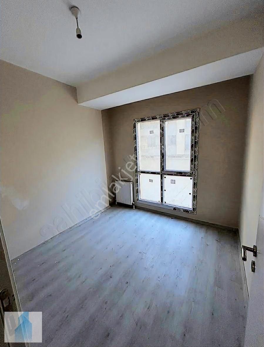 Bağcılar Kirazlı Da Site İçin De Satılık 2+1 Sıfır Daire Teraslı - Görsel 3