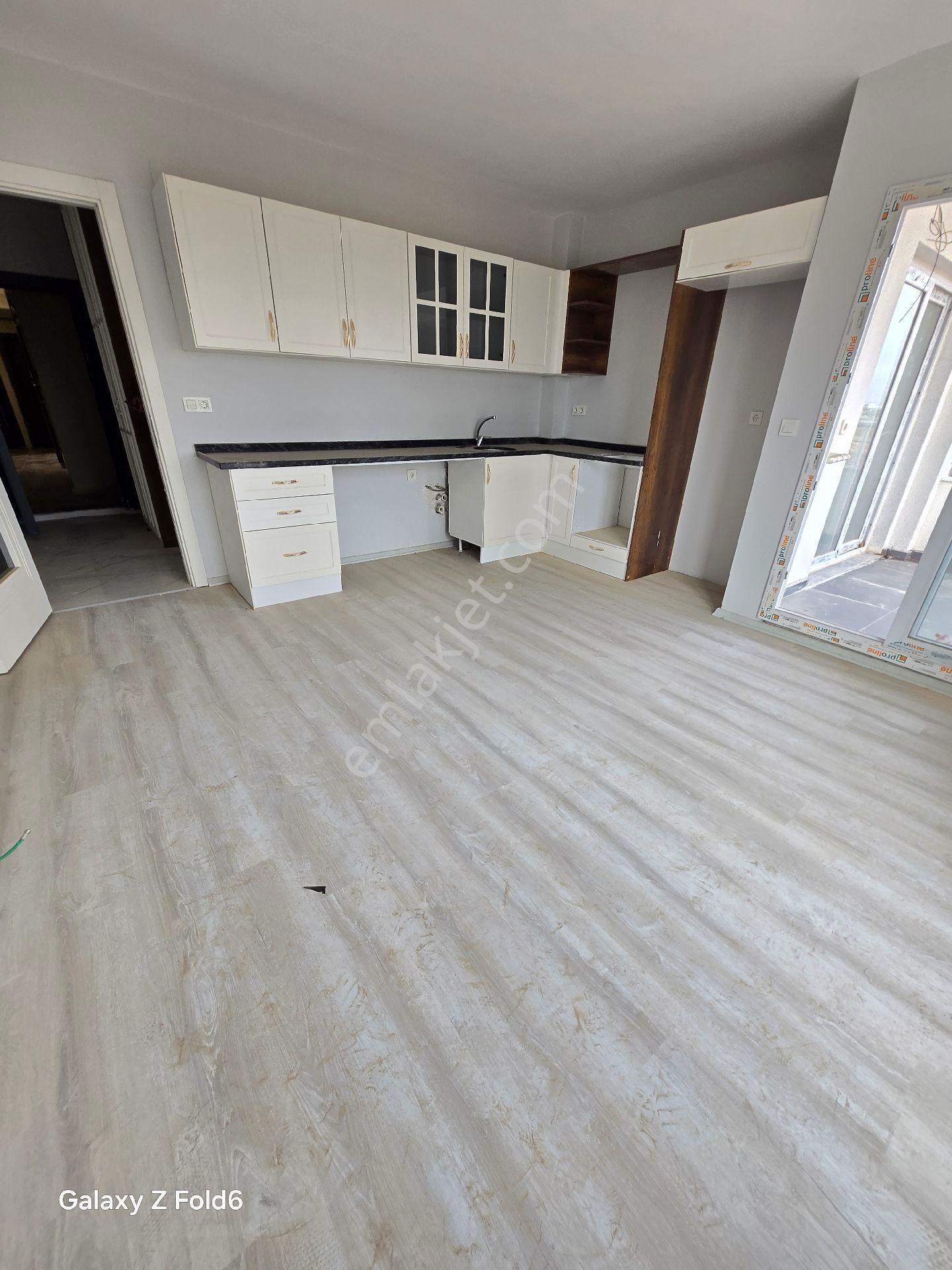 Vesile'den Düşük Katlı İskanlı 2+1 - Görsel 3