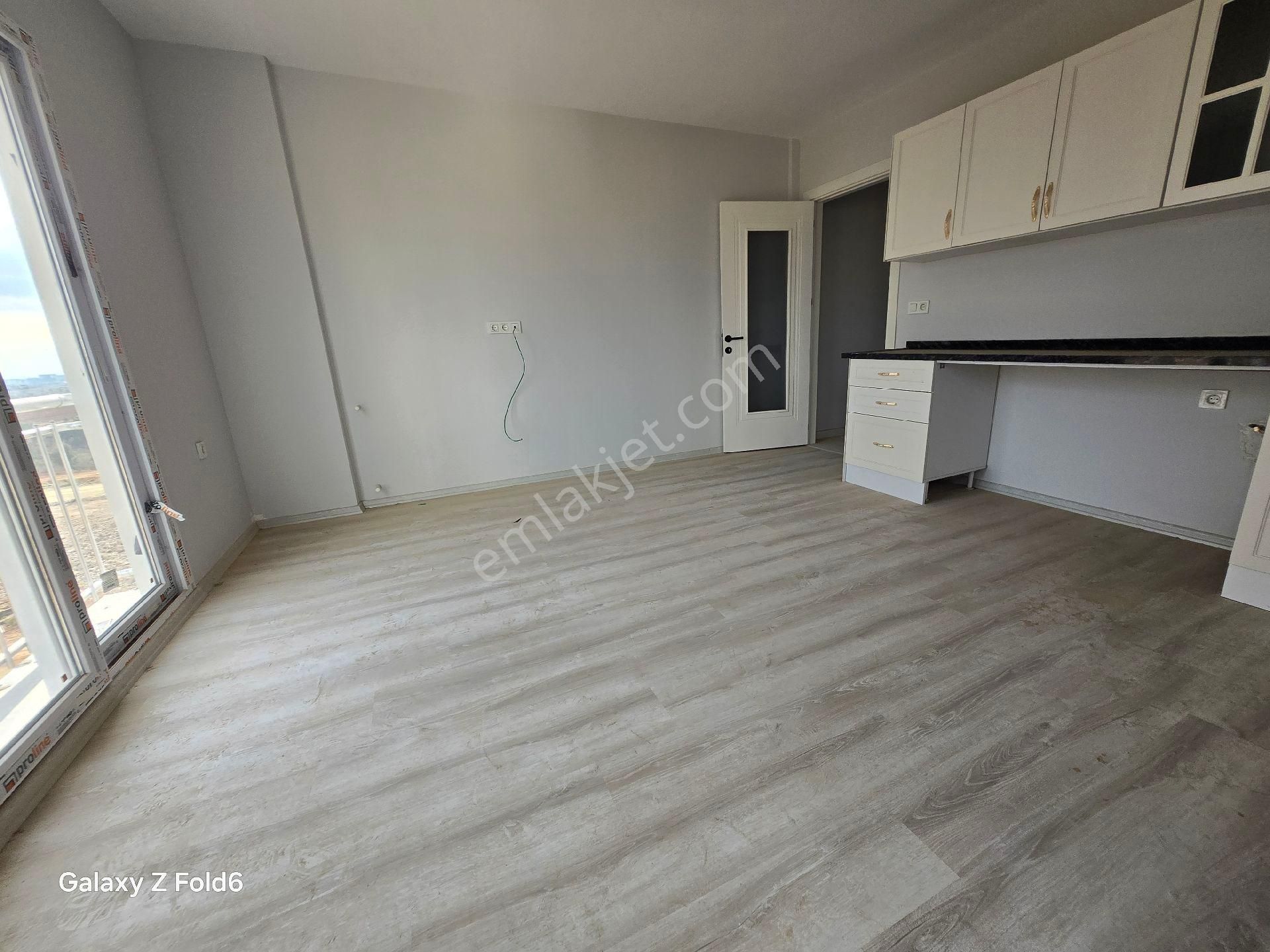 Vesile'den Düşük Katlı İskanlı 2+1 - Görsel 24