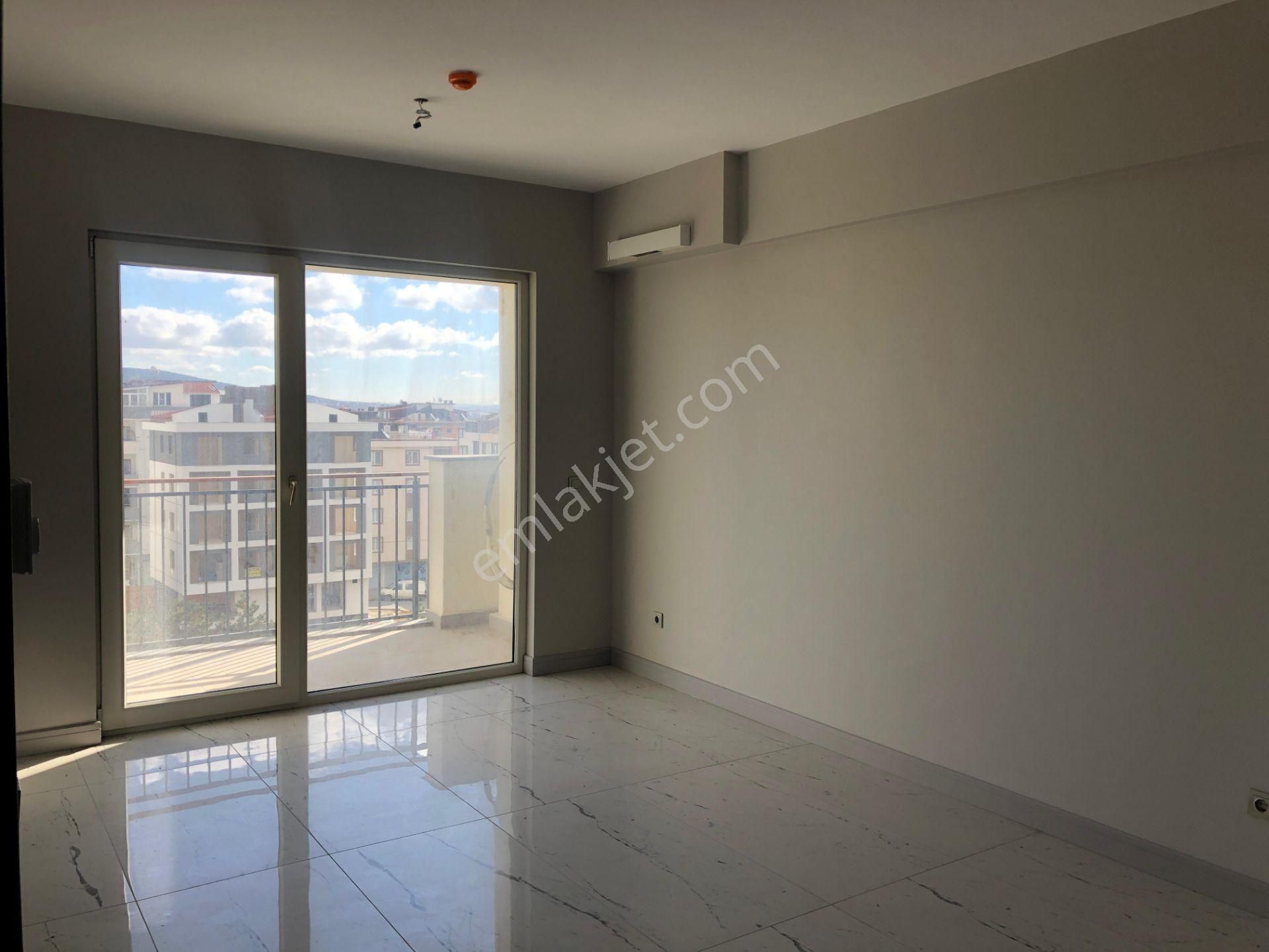 Seeworld Sinpaş Metrolife 1+1 65m² Balkonlu Satılık Metro Life - Görsel 3