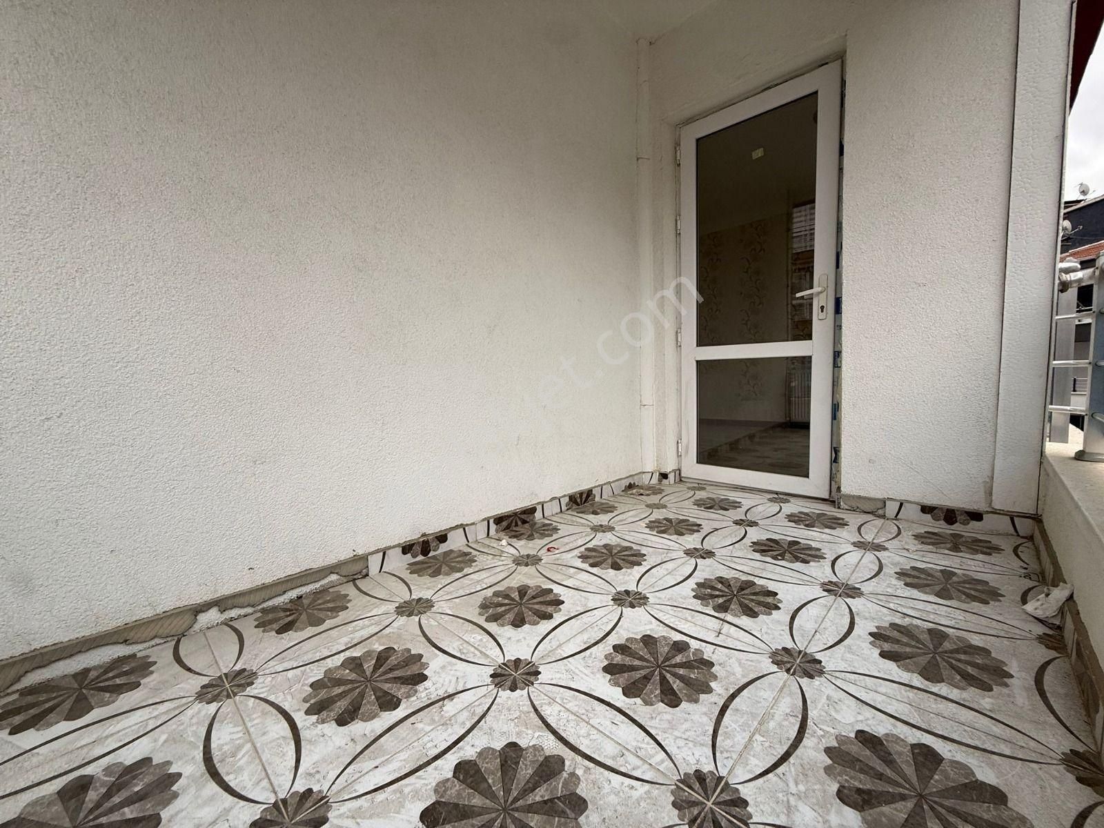 Yükseltepe'de Teras Balkonlu Arakat Full Yapılı 3+1 Daire - Görsel 8