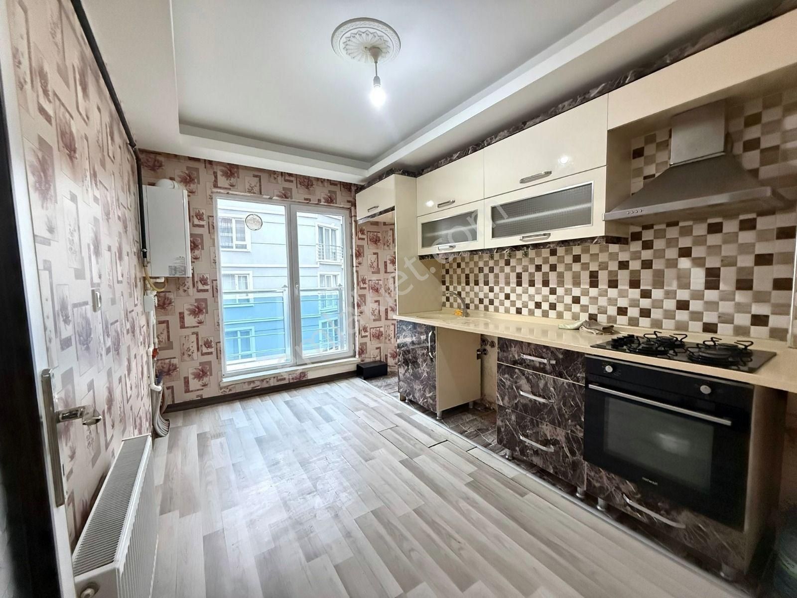 Yükseltepe'de Teras Balkonlu Arakat Full Yapılı 3+1 Daire - Görsel 6