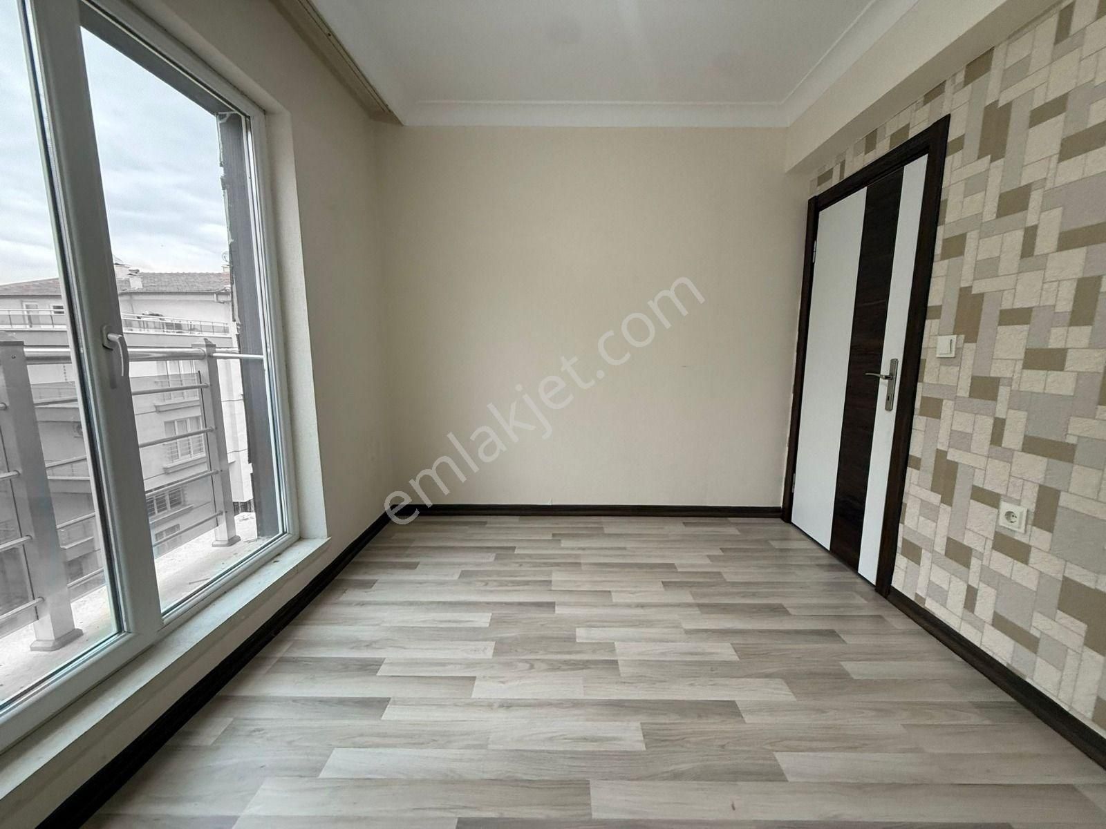 Yükseltepe'de Teras Balkonlu Arakat Full Yapılı 3+1 Daire - Görsel 30