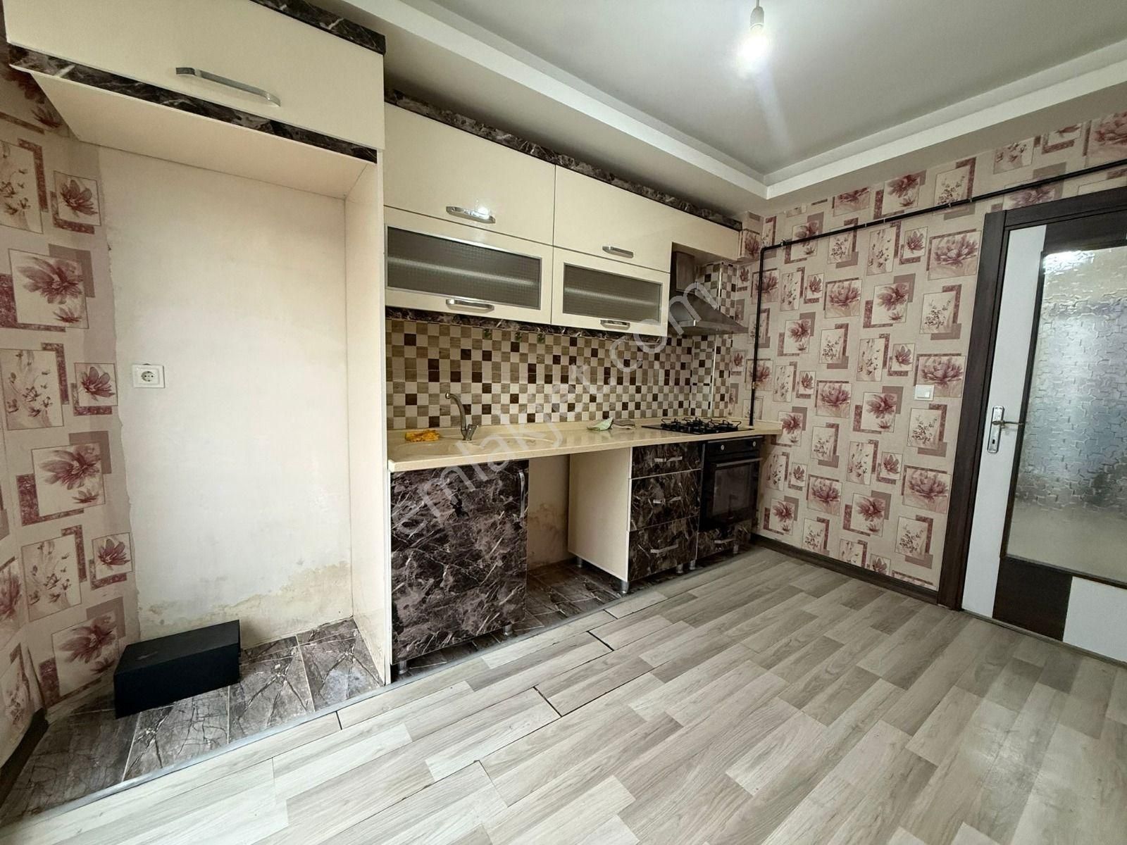 Yükseltepe'de Teras Balkonlu Arakat Full Yapılı 3+1 Daire - Görsel 3