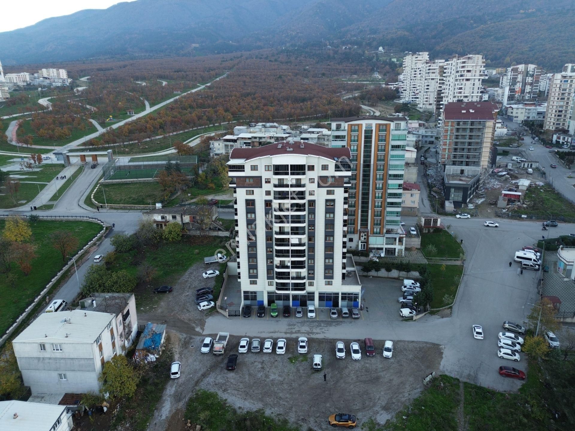 75.yıl Mahallesinde Satılık 3+1