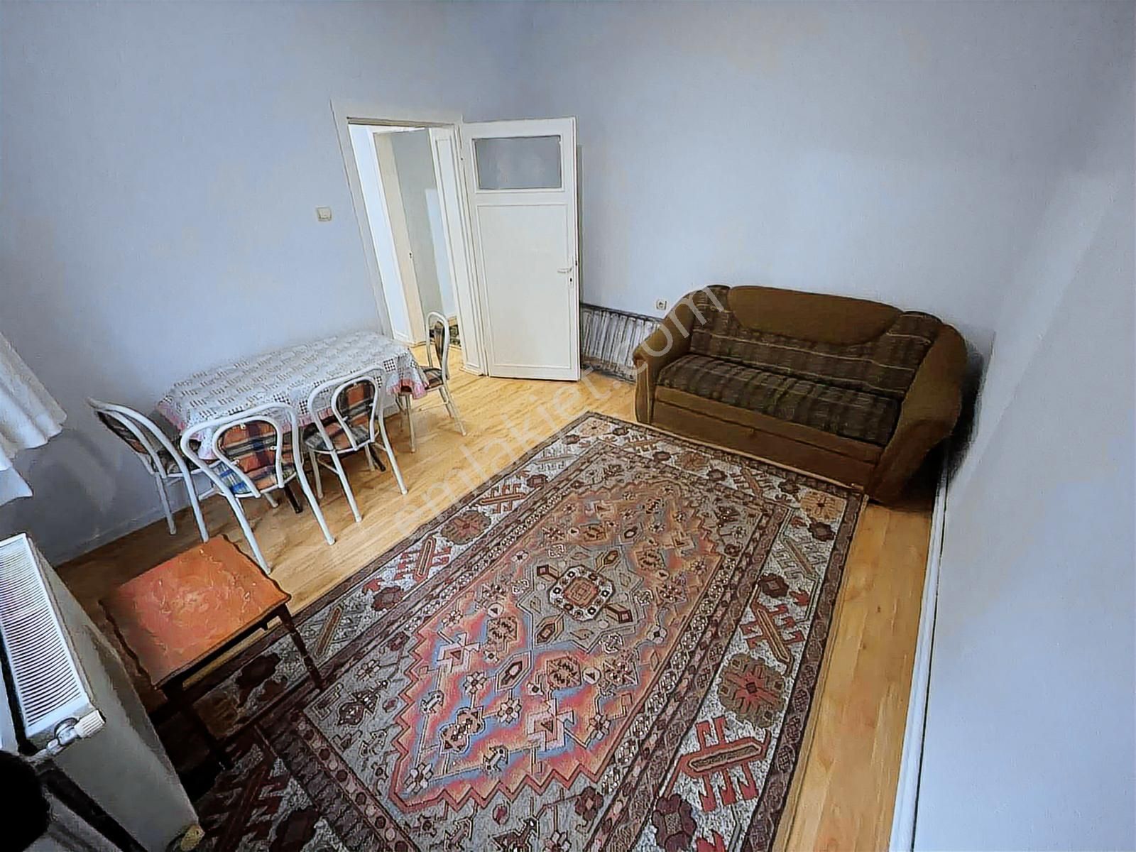 Hastane Metro İstasyonuna Beş Dakika Mesafede Eşyalı 3+1 - Görsel 22