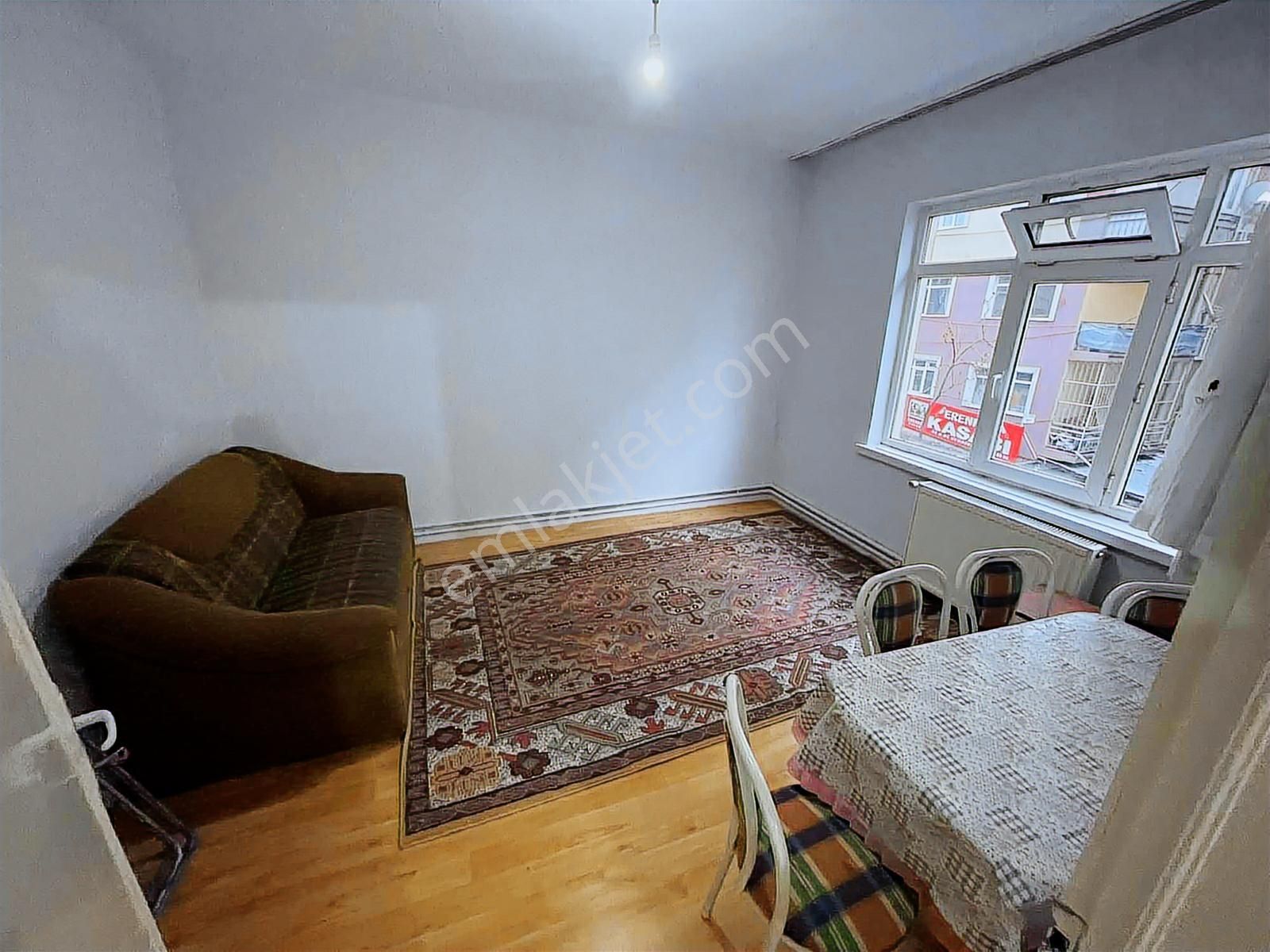 Hastane Metro İstasyonuna Beş Dakika Mesafede Eşyalı 3+1 - Görsel 19