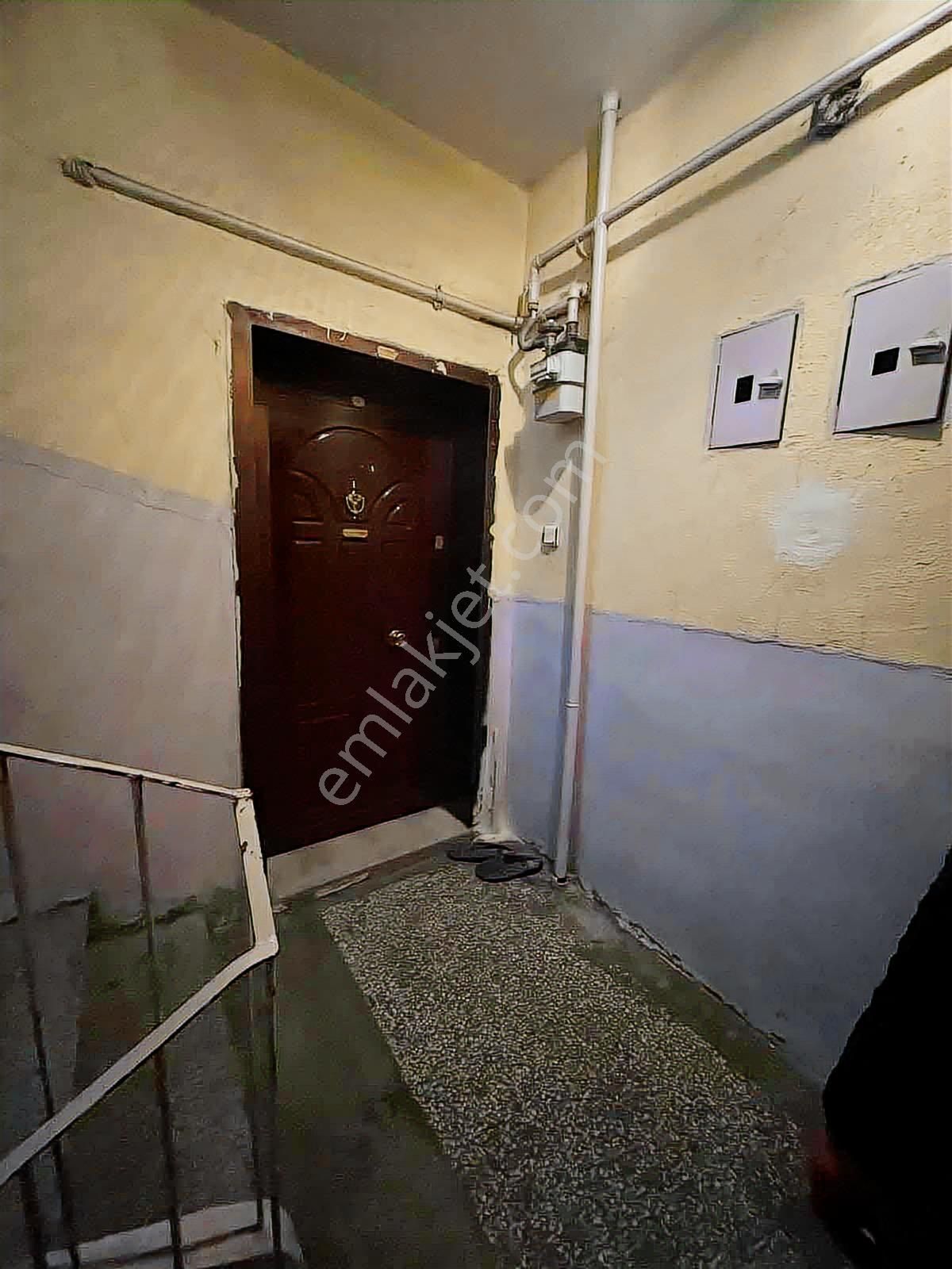 Hastane Metro İstasyonuna Beş Dakika Mesafede Eşyalı 3+1 - Görsel 18