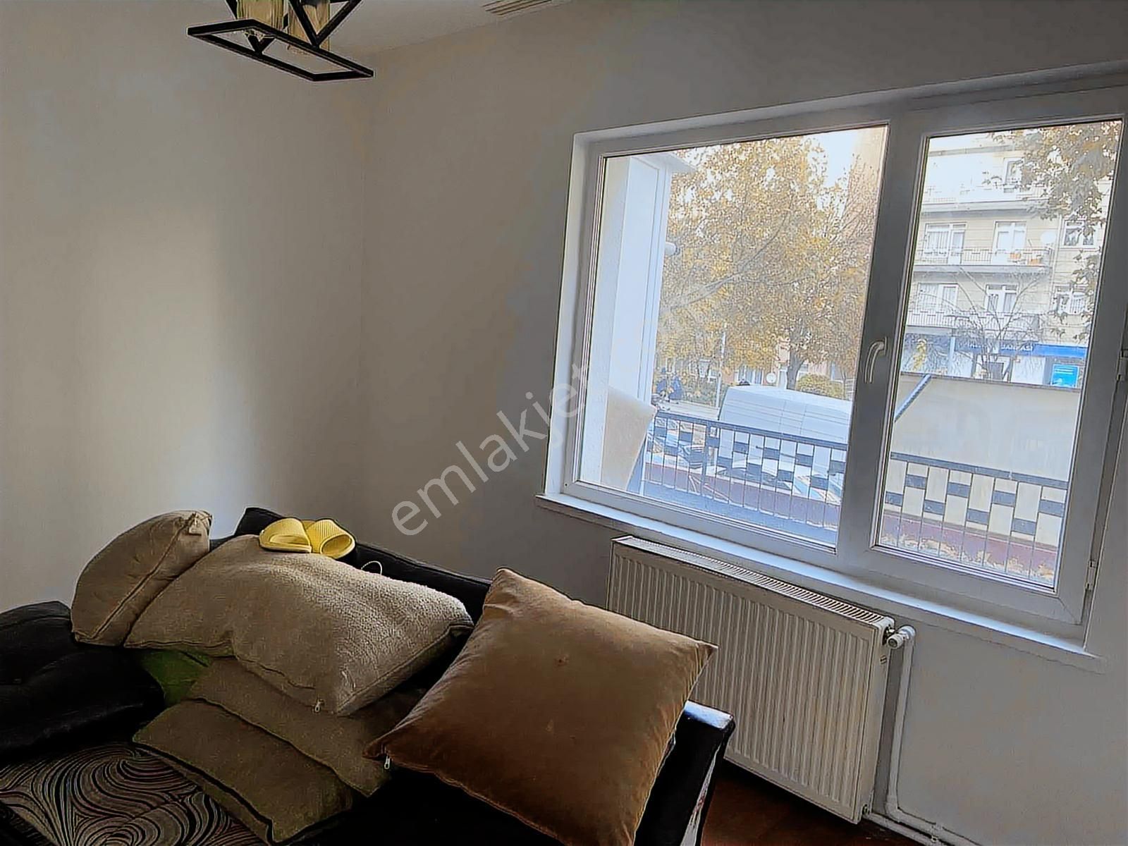 Metroya Yürüyüş Mesafesinde Cadde Üzeri Teraslı Kiralık - Görsel 23