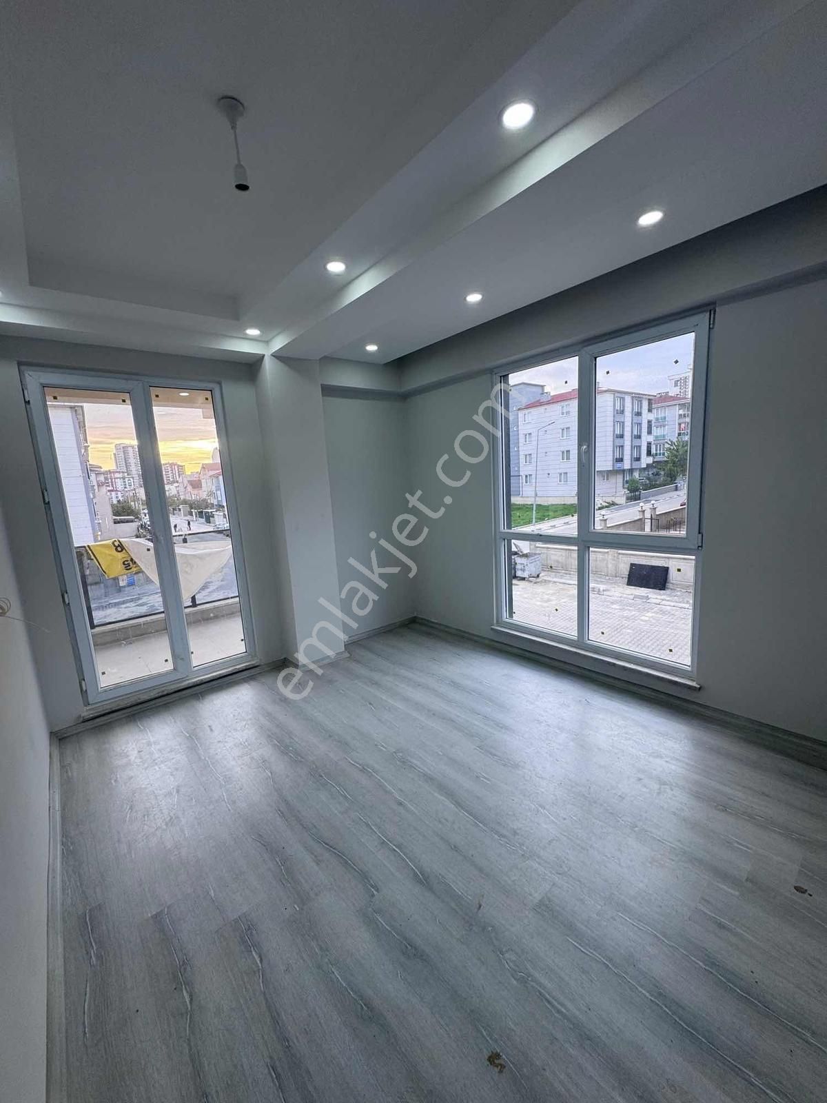 Çorlu Park Civarı Satılık Sıfır 2+0 Daire