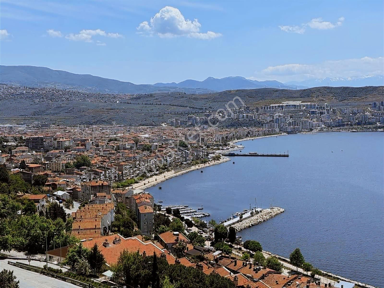 Manastır Mevkiinde 3 Cephe Deniz Manzaralı Prestijli Sitede 3+1