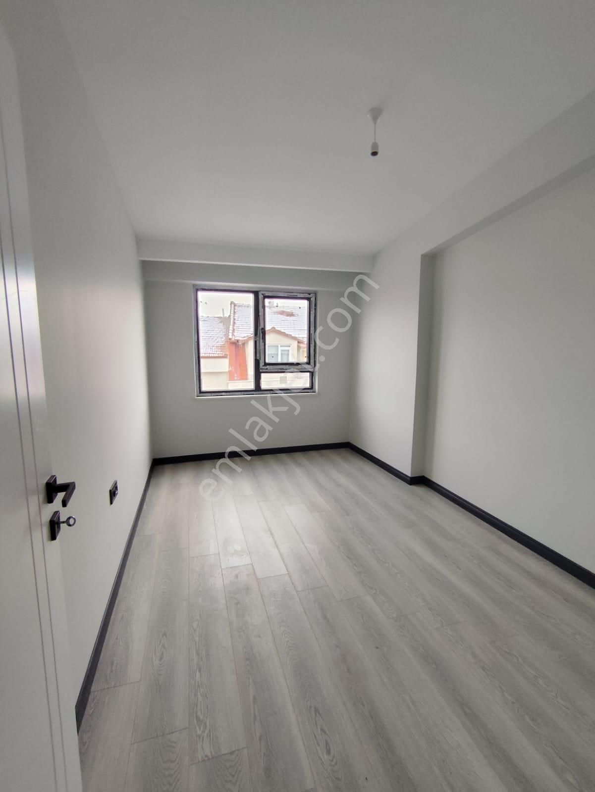 Özgür Gayrimenkul Güvencesiyle Çamlıca Mh. Lüx 5+1 Dublex Daire - Görsel 4