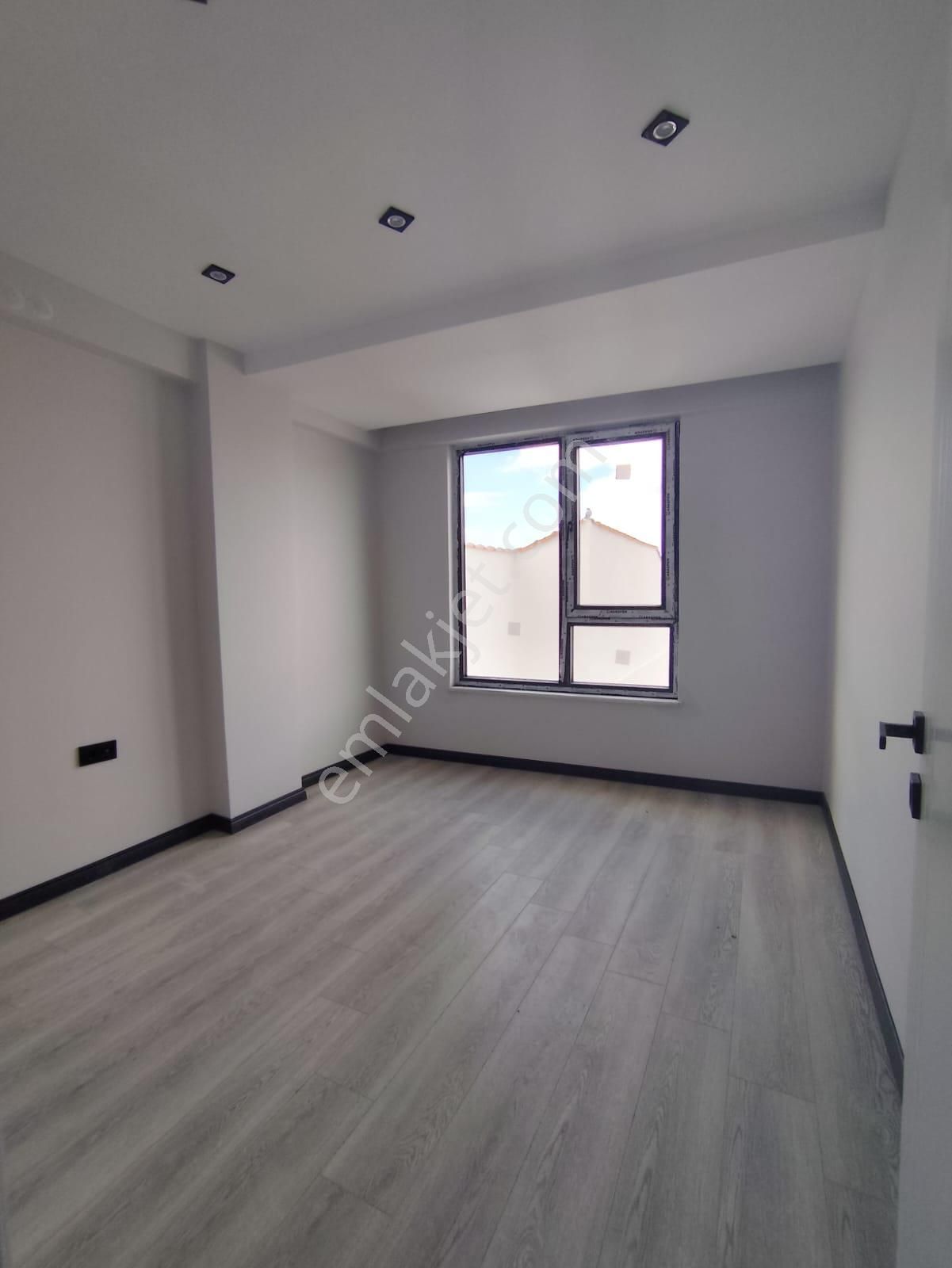 Özgür Gayrimenkul Güvencesiyle Çamlıca Mh. Lüx 5+1 Dublex Daire - Görsel 27