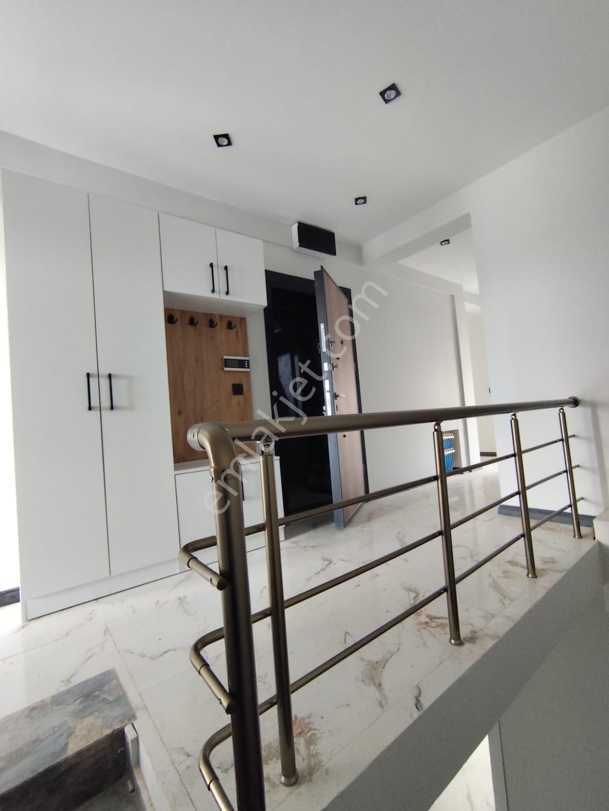 Özgür Gayrimenkul Güvencesiyle Çamlıca Mh. Lüx 5+1 Dublex Daire - Görsel 28