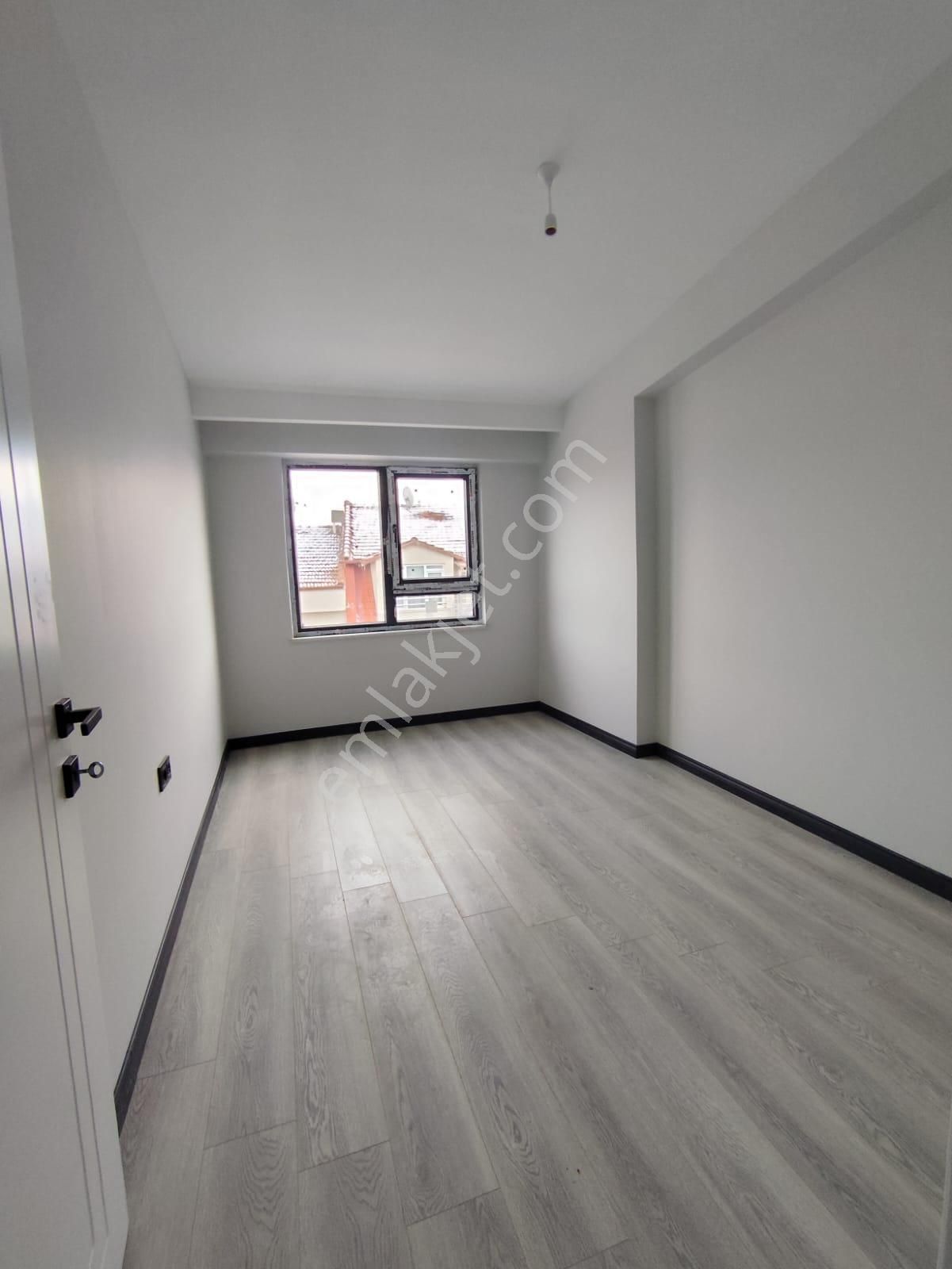 Özgür Gayrimenkul Güvencesiyle Çamlıca Mh. Lüx 5+1 Dublex Daire - Görsel 11