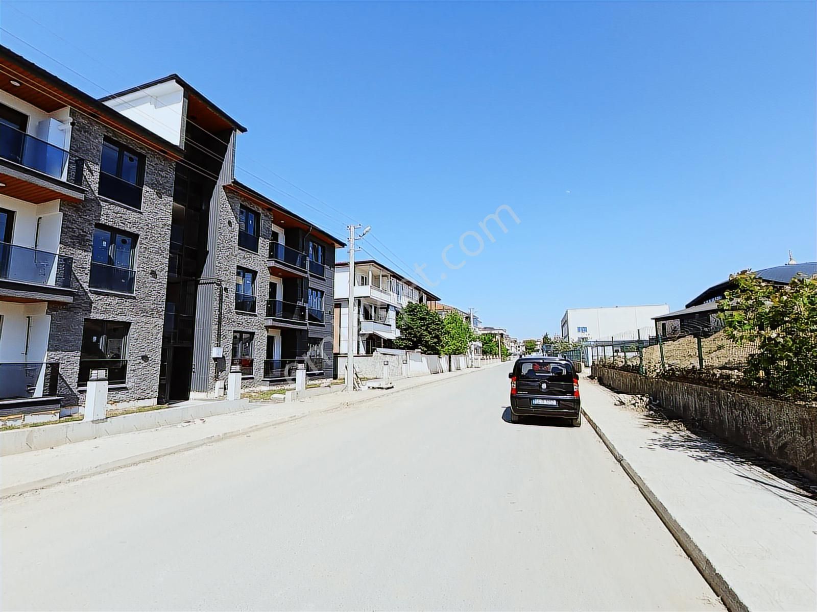 Sakarya Erenler Hafızlık Okulu Karşısı Sıfır 3+1 3.kat Satılık - Görsel 21