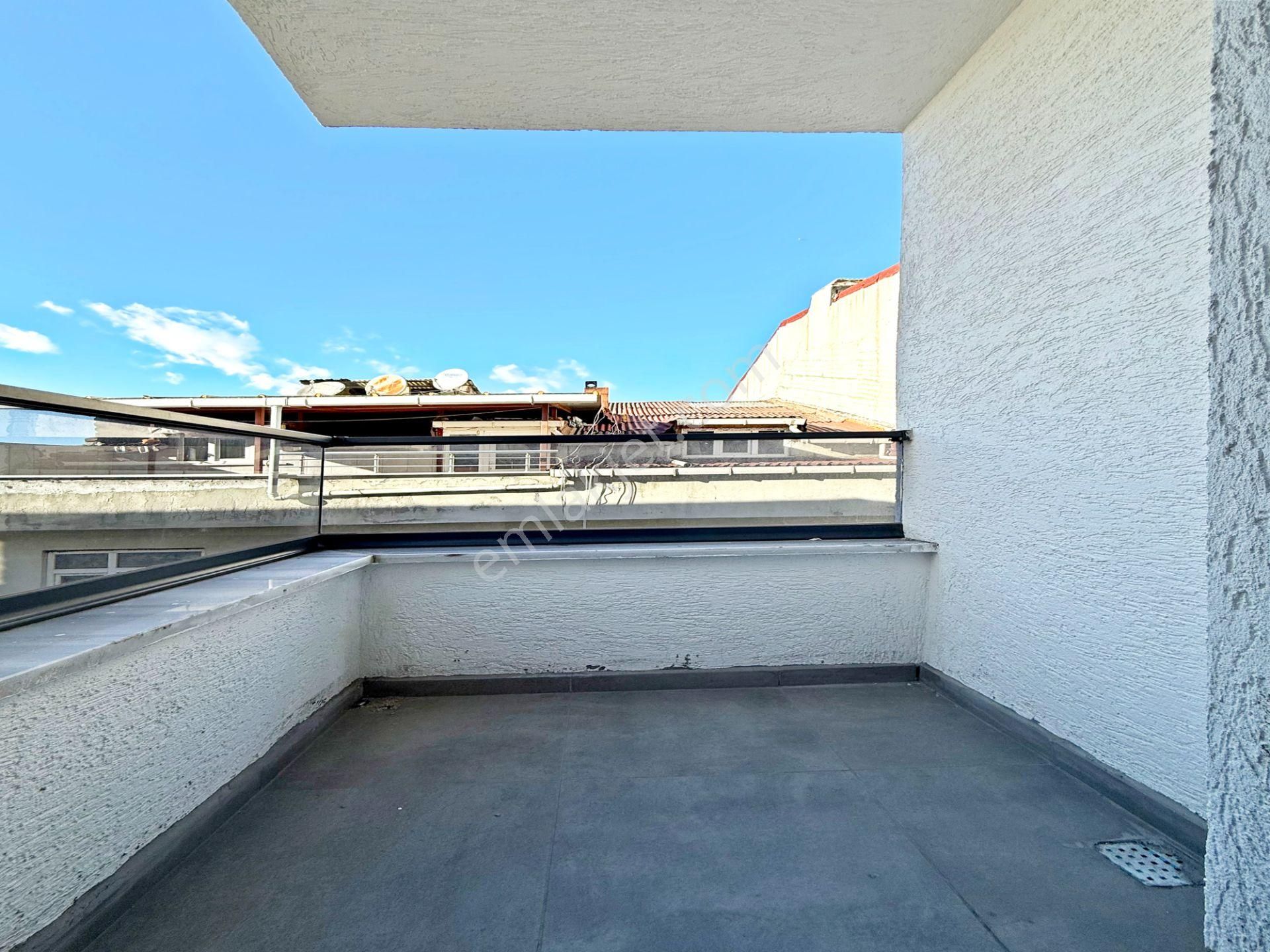 Tem Otoyolunun Dibinde Asansörlü Sıfır Binada 2+1 Ara Kat Daire - Görsel 8