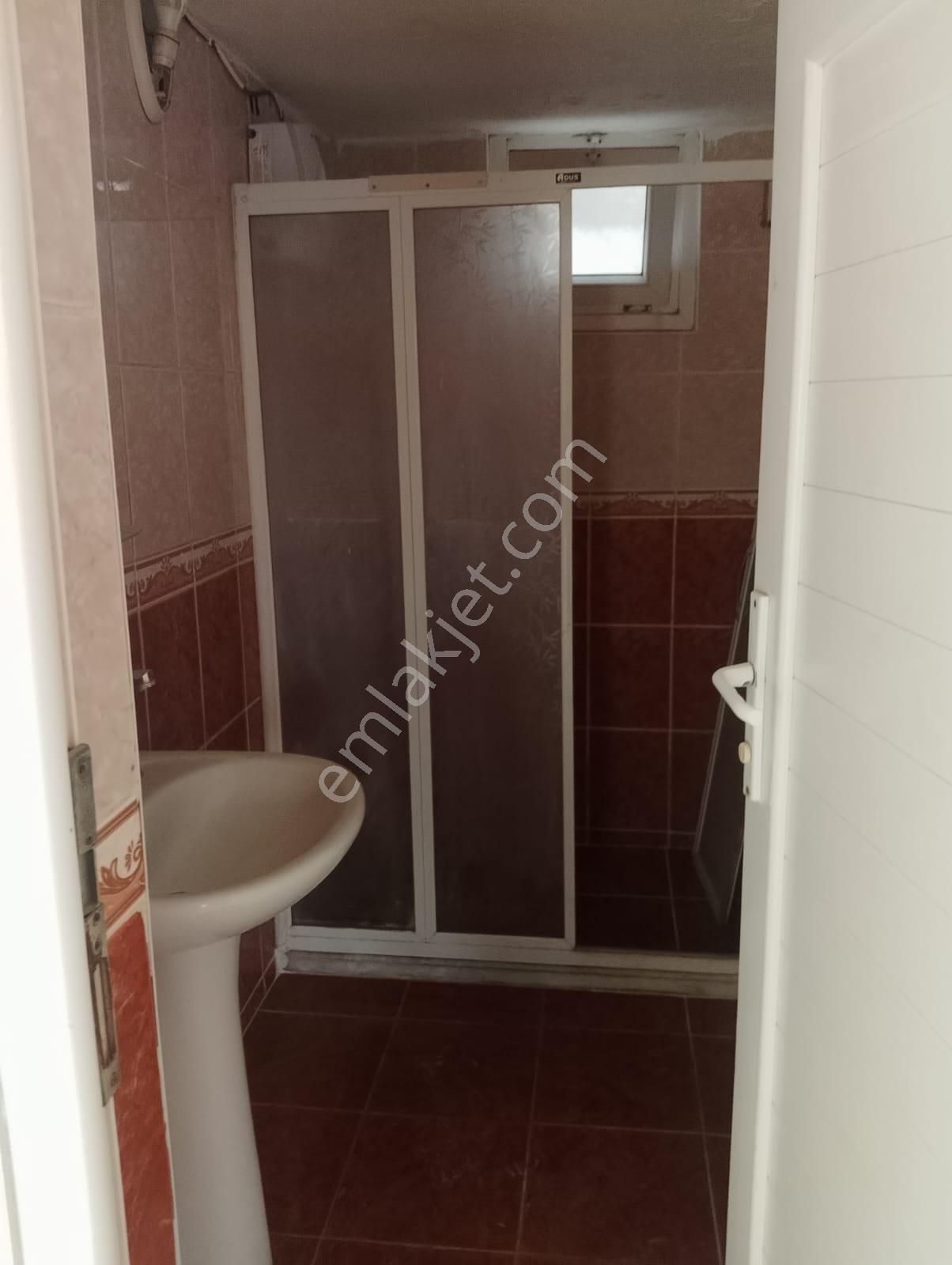 Satılık İzmir Çiğli Balatcık'ta 1+1 75 M2 Fırsat Daire - Görsel 9