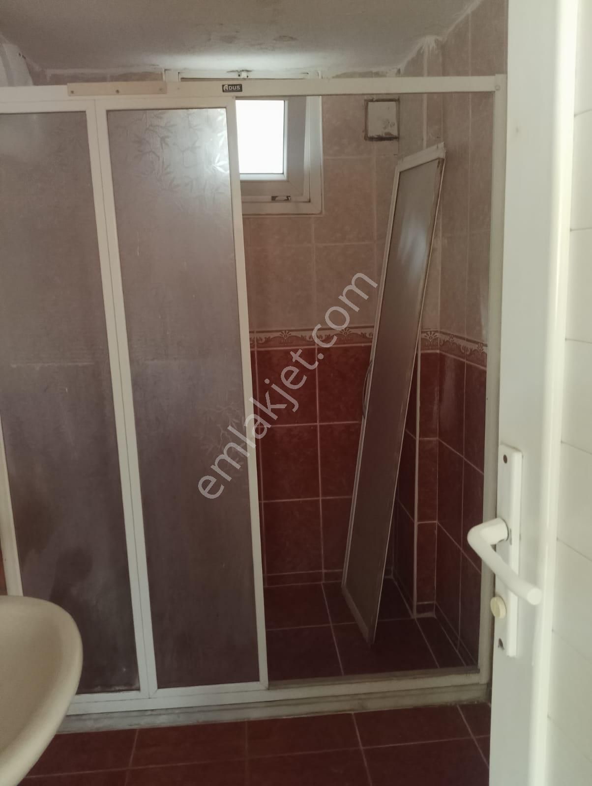 Satılık İzmir Çiğli Balatcık'ta 1+1 75 M2 Fırsat Daire - Görsel 8