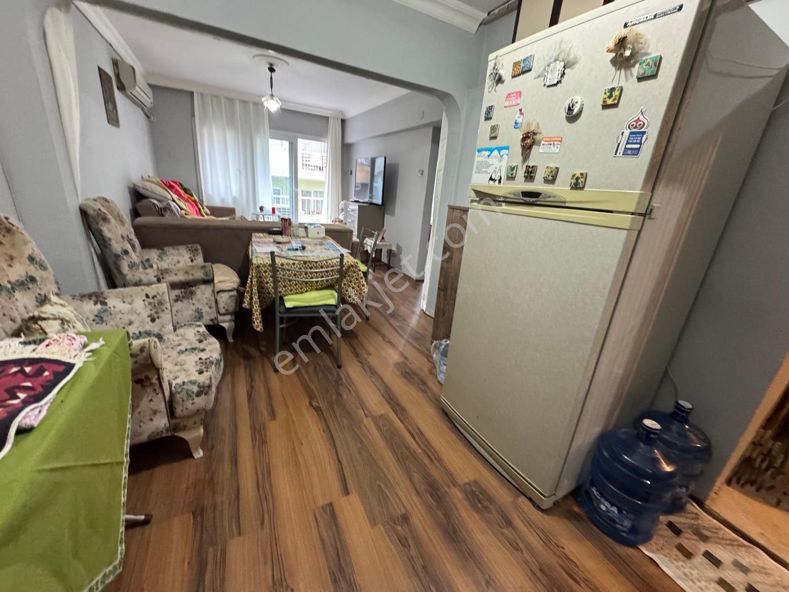 Yeşilyurt Hastane Yolunda 2+1 90m2 Y.giriş Arakat Daire