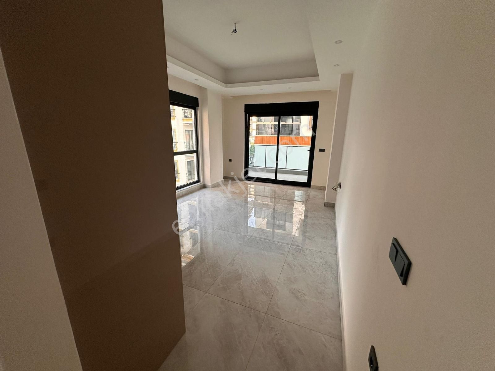 Alanya Mahmutlar Green Ocean Sitesinde Kiralık 1+1 Daire - Görsel 4