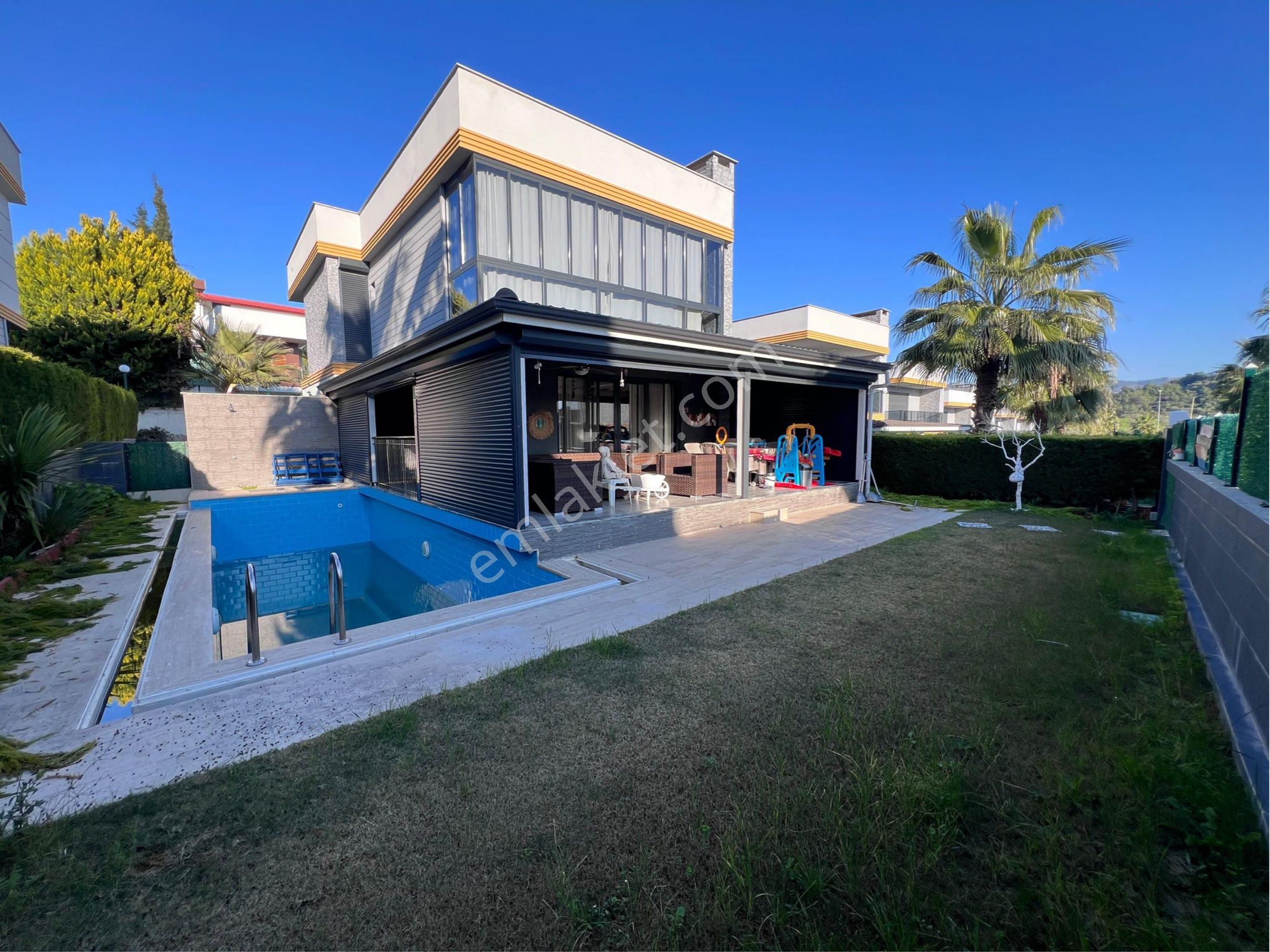 İstek Okulları Bölgesi’nde Özel Havuzlu Villa - Görsel 2