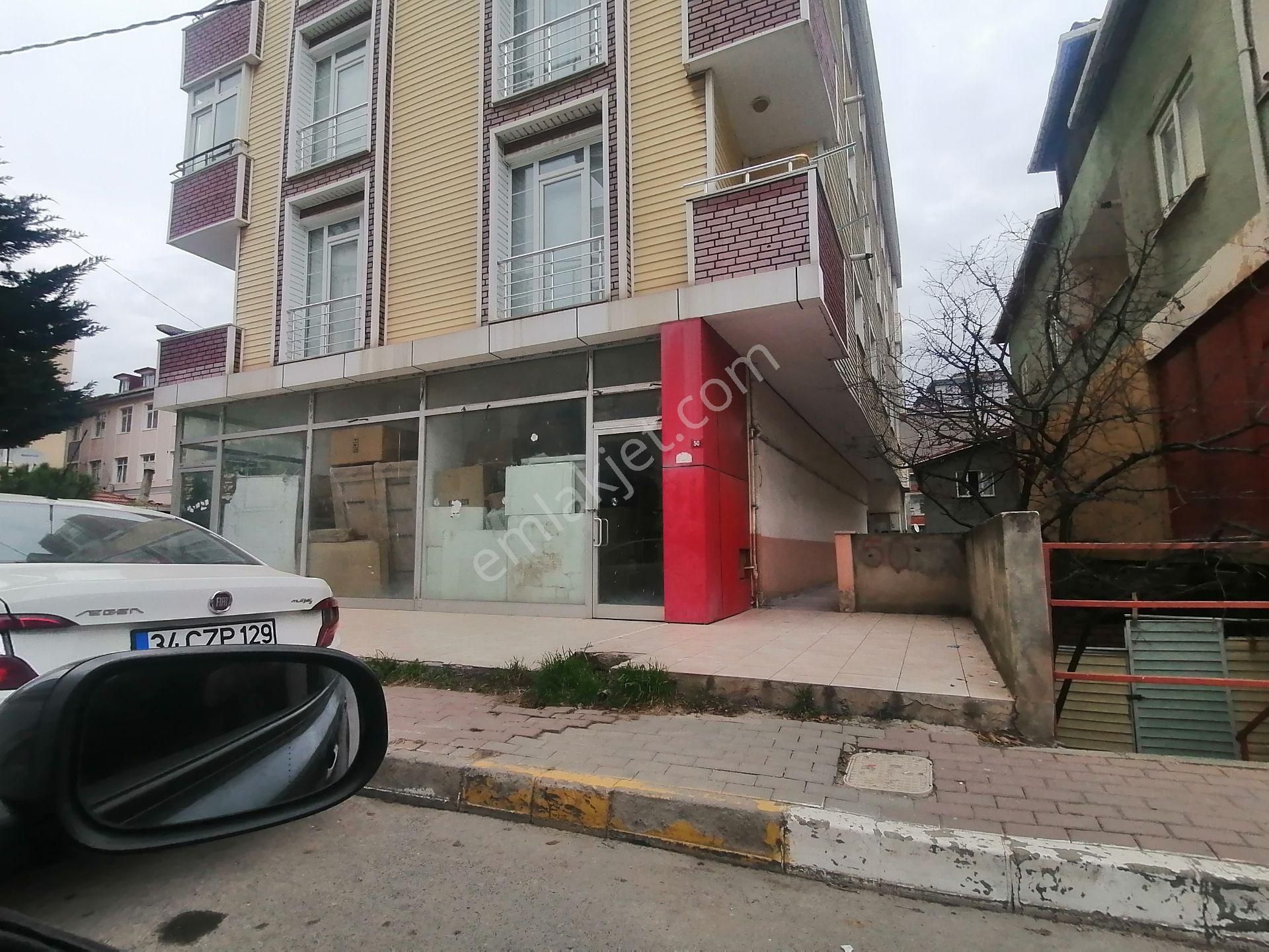 Pendik Esenyalıda Acil Satılık Krediye Uygun 250m2 Ana Cadde Üstü Dükkan - Görsel 4