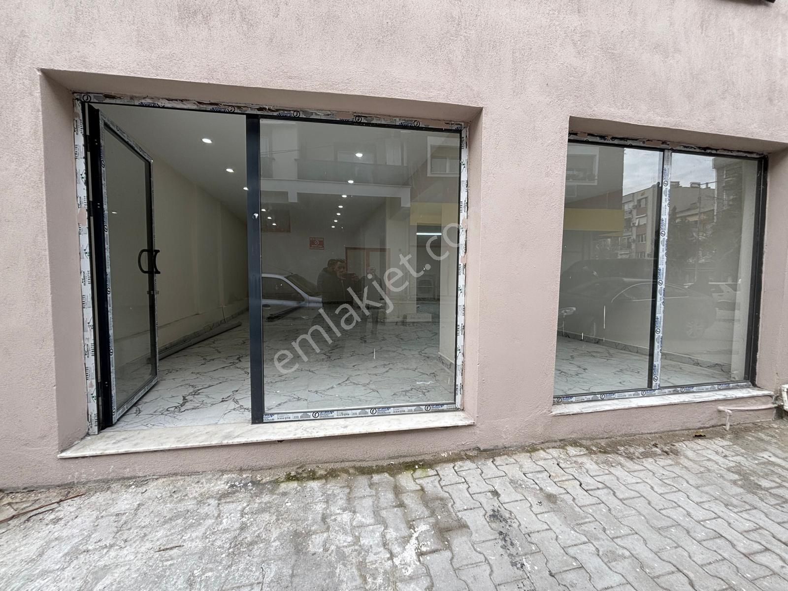 Çizgi Gayrimenkul'den Maltepe'de Merkezde Ofis-dükkan Kiralık - Görsel 4