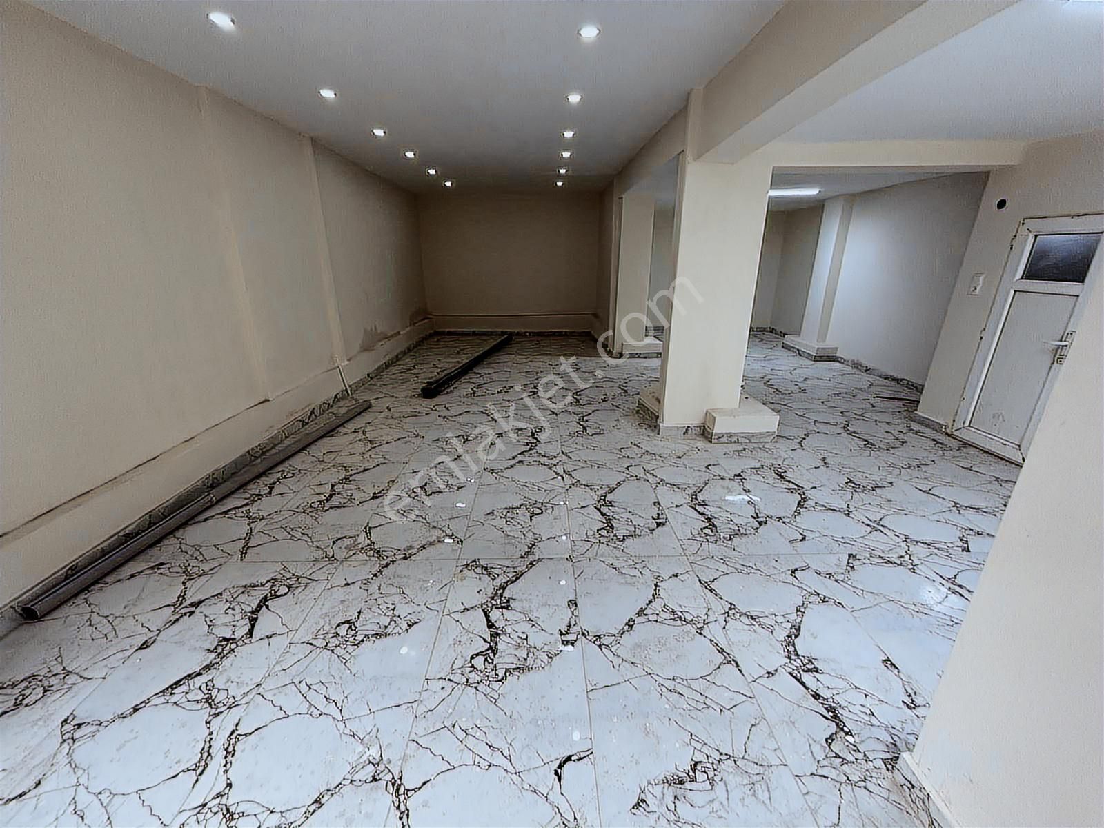 Çizgi Gayrimenkul'den Maltepe'de Merkezde Ofis-dükkan Kiralık - Görsel 3