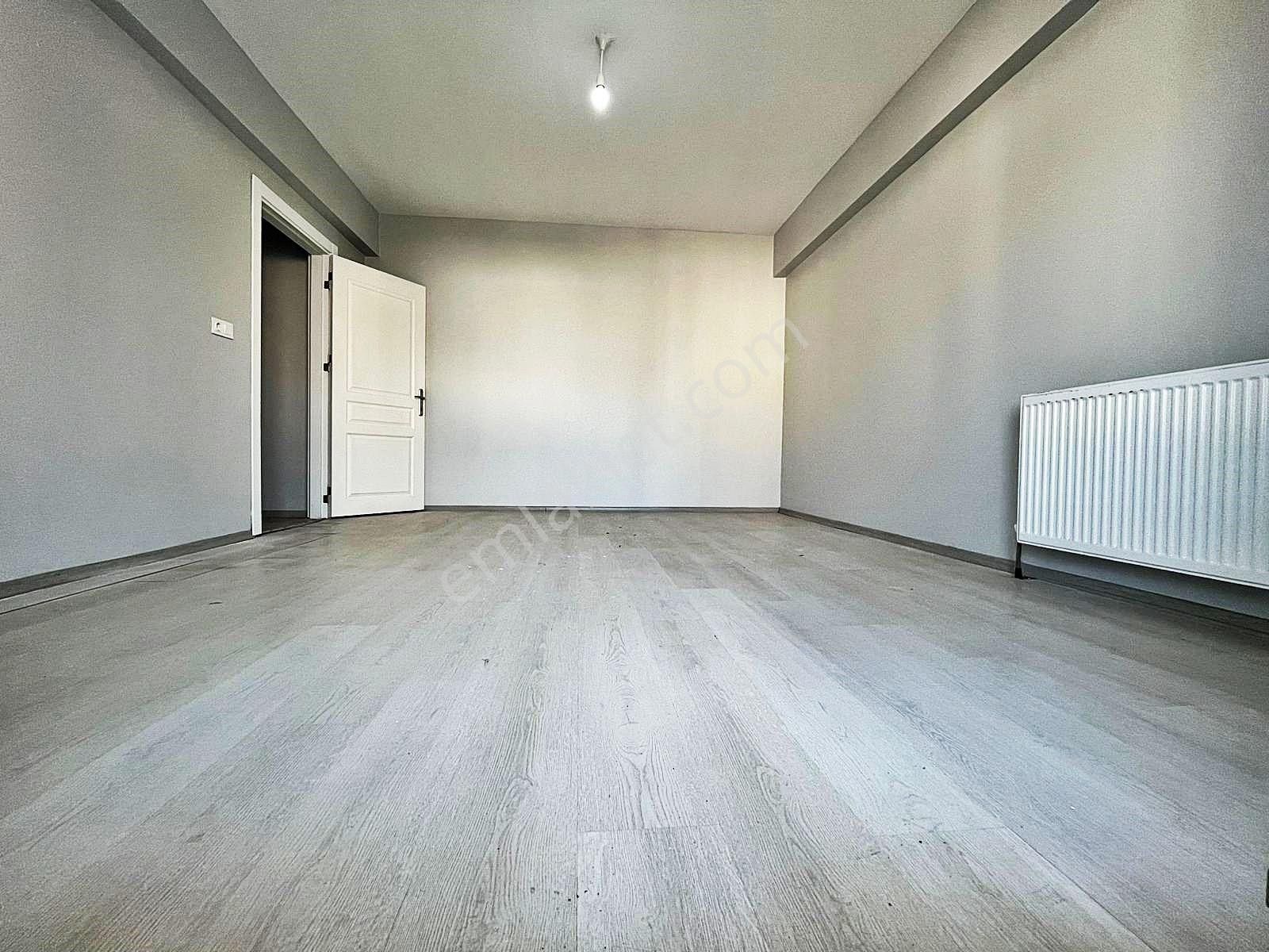 Az-er Yapıdan Hastane Karşısında Satılık Ön Cephe 2+1 Daire!! - Görsel 11