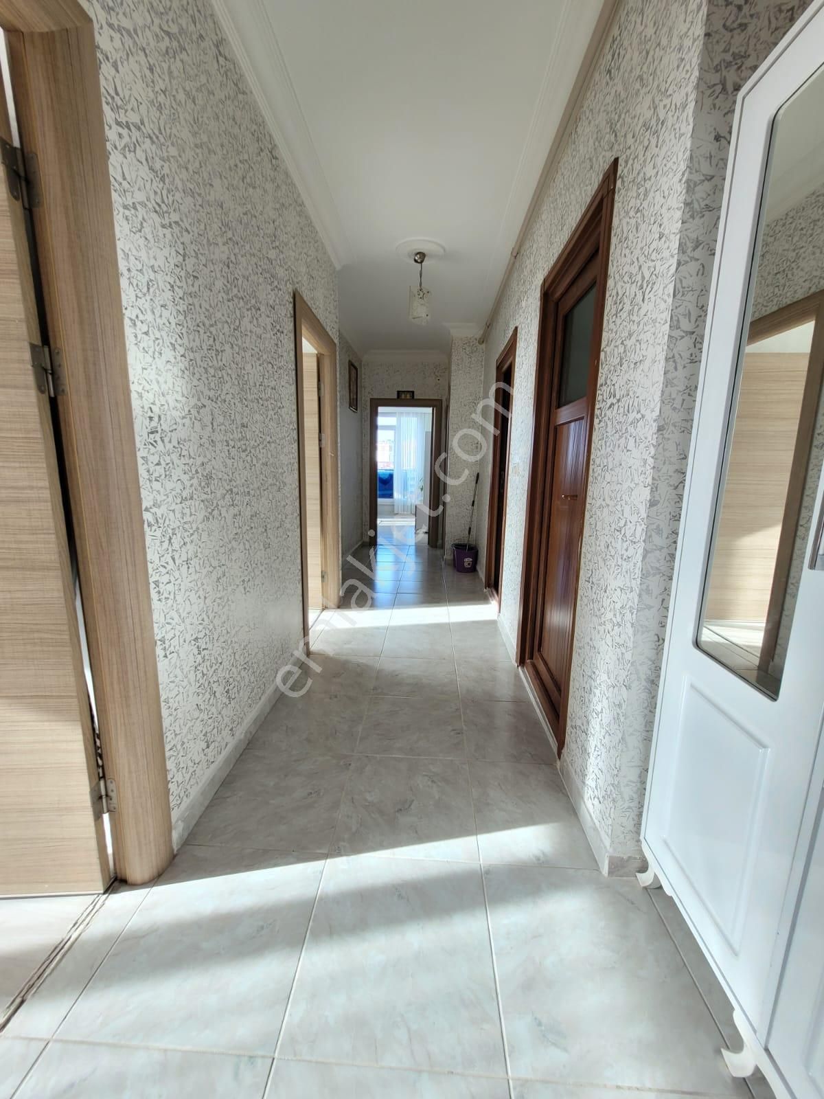 Üç Karedşler'den Eski Habipler Mh 3+1 Asansörlü Otoparklı 125m2 Lüx Ara Kat - Görsel 5