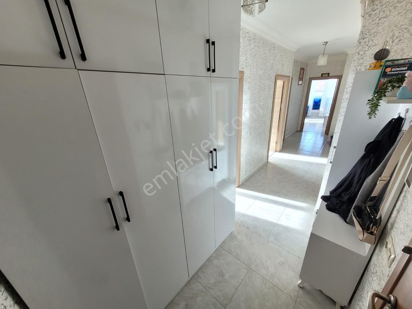 Üç Karedşler'den Eski Habipler Mh 3+1 Asansörlü Otoparklı 125m2 Lüx Ara Kat - Görsel 10