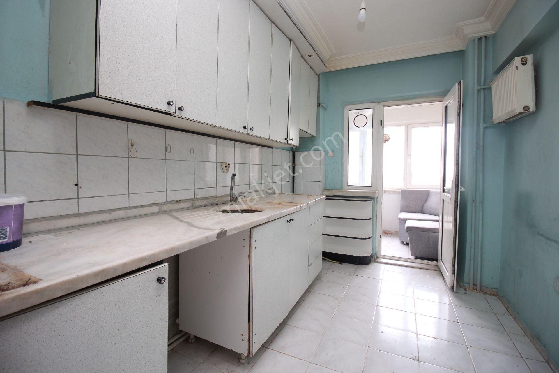 Emre Emlaktan Elvankent'te Gimsa Yanı Site İçi Arakatta 3+1 Satılık Daire - Görsel 8