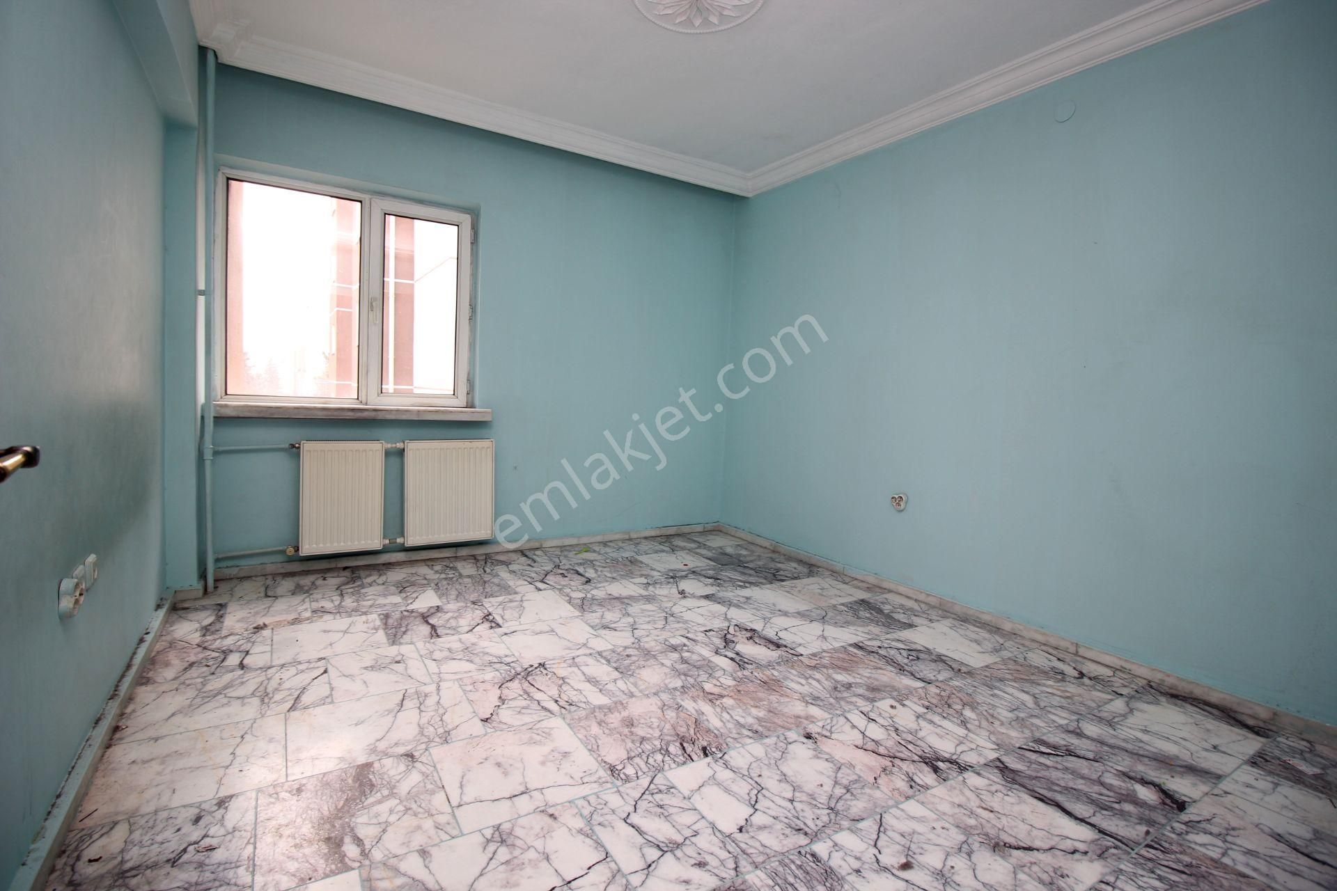 Emre Emlaktan Elvankent'te Gimsa Yanı Site İçi Arakatta 3+1 Satılık Daire - Görsel 16