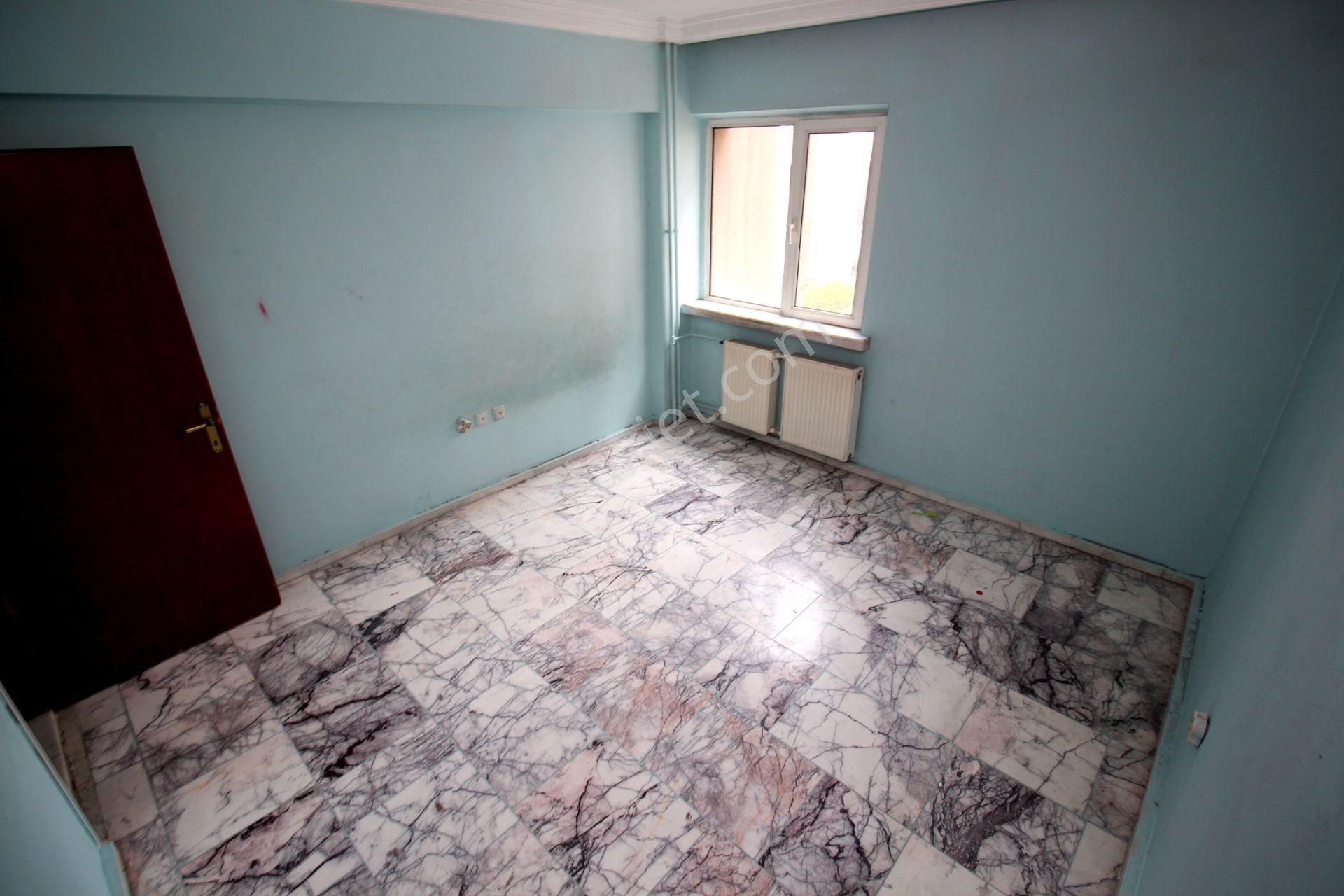 Emre Emlaktan Elvankent'te Gimsa Yanı Site İçi Arakatta 3+1 Satılık Daire - Görsel 17