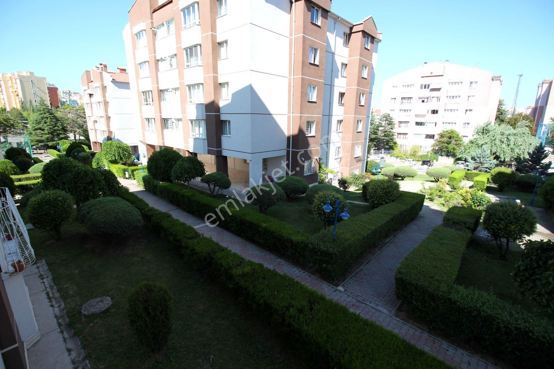 Emre Emlaktan Elvankent'te Gimsa Yanı Site İçi Arakatta 3+1 Satılık Daire - Görsel 33