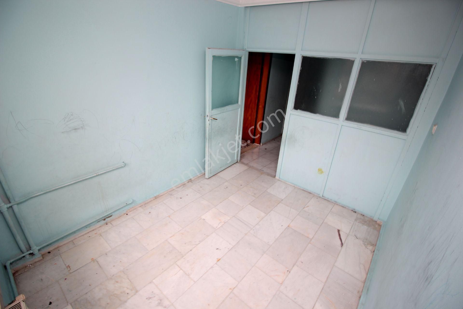 Emre Emlaktan Elvankent'te Gimsa Yanı Site İçi Arakatta 3+1 Satılık Daire - Görsel 14