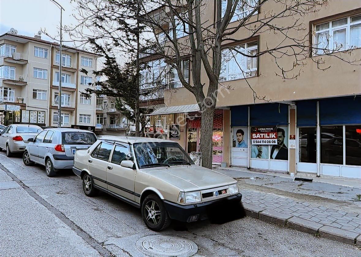 Abidinpaşa'da Merkezi Lokasyonda Satılık Dükkan - Görsel 11