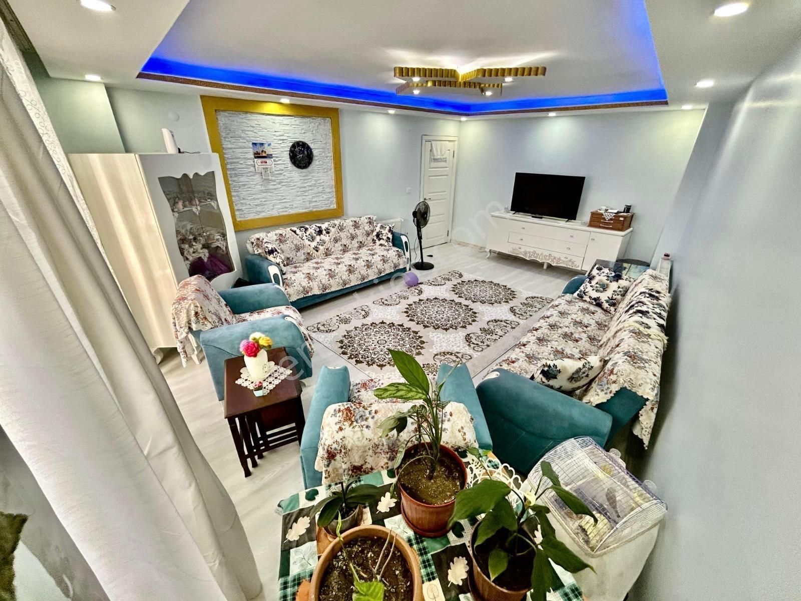 Home And Car'dan Ayrı Mutfaklı Geniş 3+1 Satılık Fırsat Daire - Görsel 3