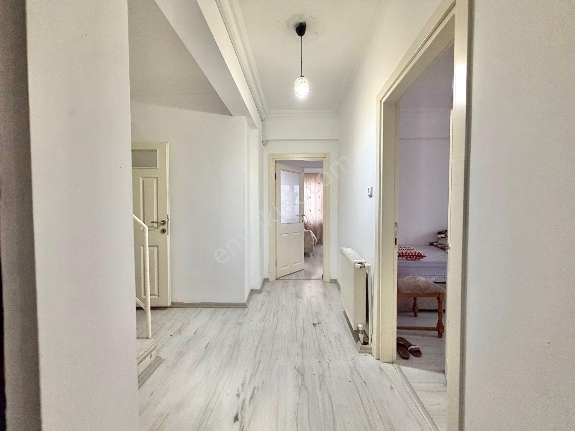 Home And Car'dan Edremitde İçi Yapılı Eşyalı 4+1 Dubleks Daire - Görsel 16