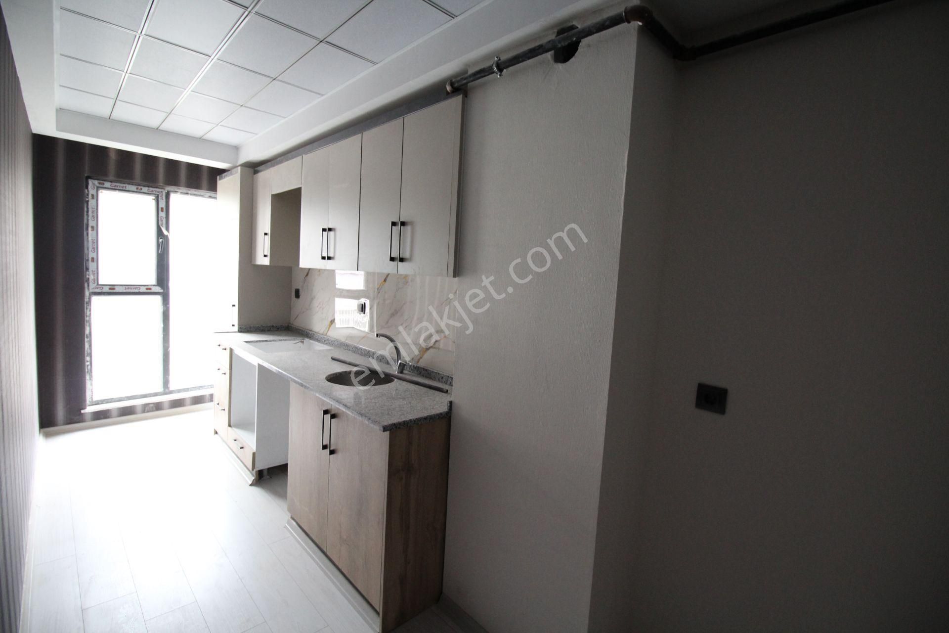 Aksaray Hacı Hasanlı Mahallesi Sıfır 1+1 Kiralık Ofis - Görsel 16